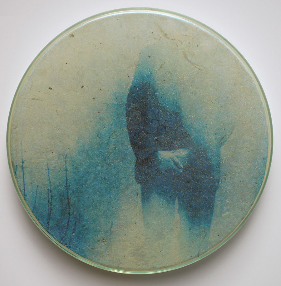 Später verließ er die Kirche und unterstützte überschaubarere Projekte